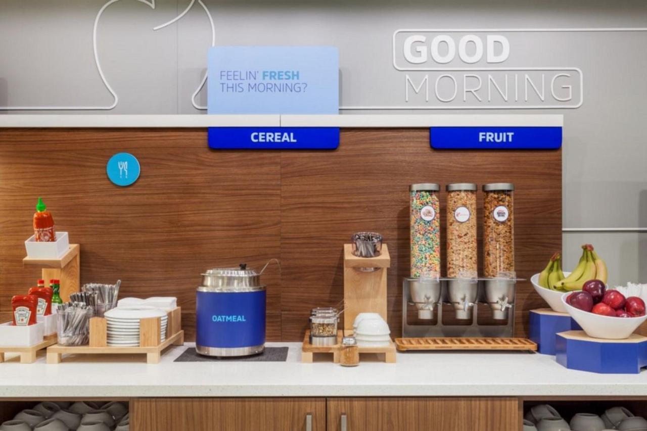 Holiday Inn Express - Cabot By Ihg Εξωτερικό φωτογραφία